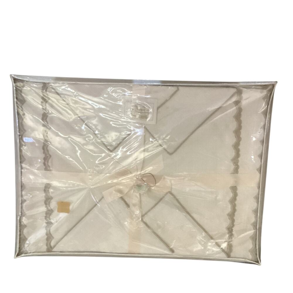 Home Art Place Mat Set Vintage All Linen Embroidered Edge Original Packing *